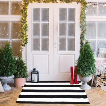 Striped Black and White Rug - 28X44 Inches Black and White Door Mat, Black and White Striped Rug for Layering Welcome Mats for Front Door, Farmhouse Door Mat, Black and White Outdoor Rug