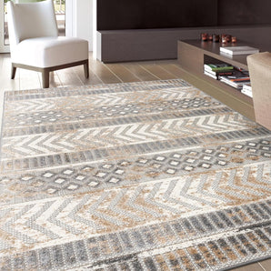 Distressed Geometric Indoor/Outdoor Area Rug 7'10" X 10' Beige